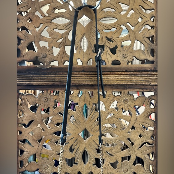 ALDO Aceille Straw Black Vegan Leather Honeybee Bucket Bag Purse. - Picture 4 of 15